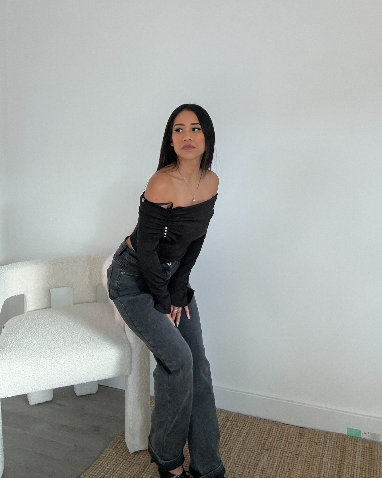 Top épaules dénudées avec manches tulipe noir